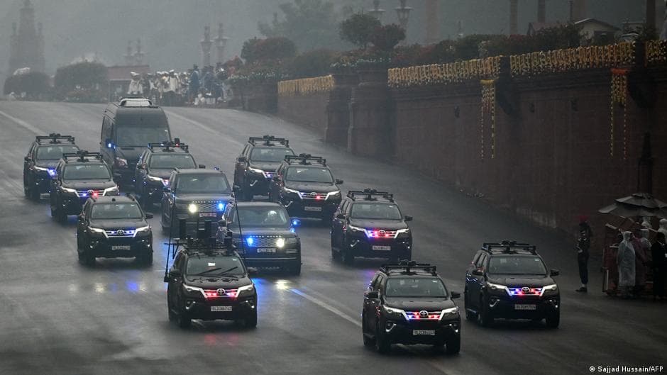 India's Modi cuts size of convoy in austerity move — reports